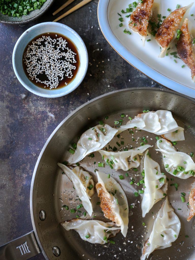 Gyoza - japanske dumplinger med svinekød og forårsløg