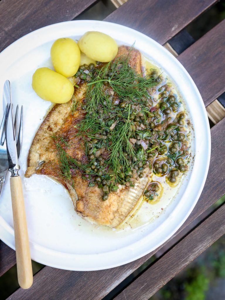 Rødspætte med brunet smørsauce (og guide til bæredygtige fisk)